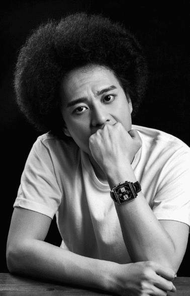 43岁"潇洒哥"赵英俊因病离去,众好友发文悼念,大鹏一直陪着他_消息