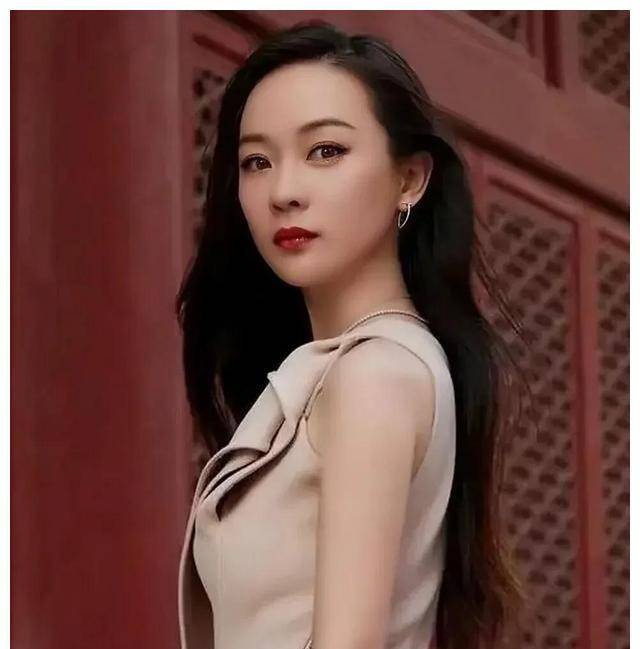 帝都盛产美人,这16位京圈中年女星个个肤白貌美,雍容华贵_王菲_女神_