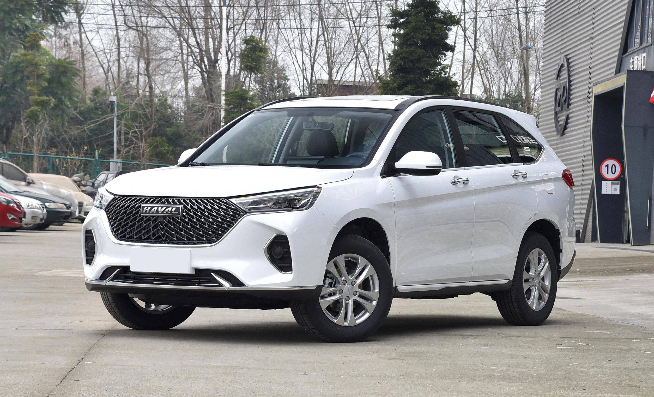 多功能家用,低价自动挡代步suv,空间真不小又省油,实拍哈弗m6_搜狐