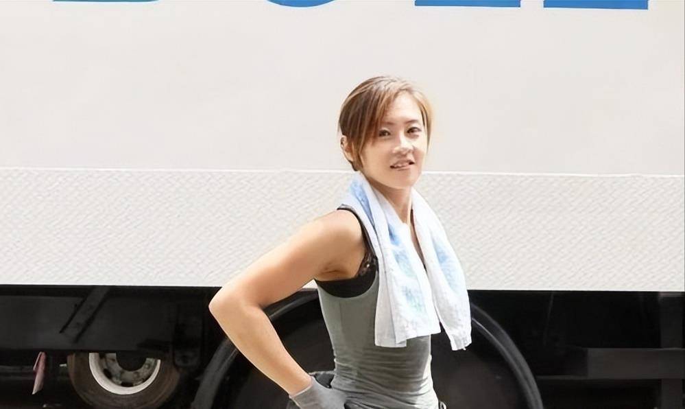 "最美搬运工"朱芊佩,相亲牵手富二代的她,如今过得怎样了?