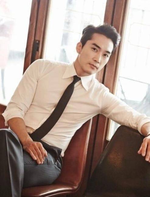 抢兄弟女友作假逃脱兵役,用出位博眼球,初代韩剧男神人品堪忧_宋承宪