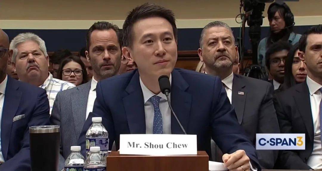 跳槽后雷军仍和他做朋友,周受资跻身上流的社交秘诀是什么_孩子_高盛
