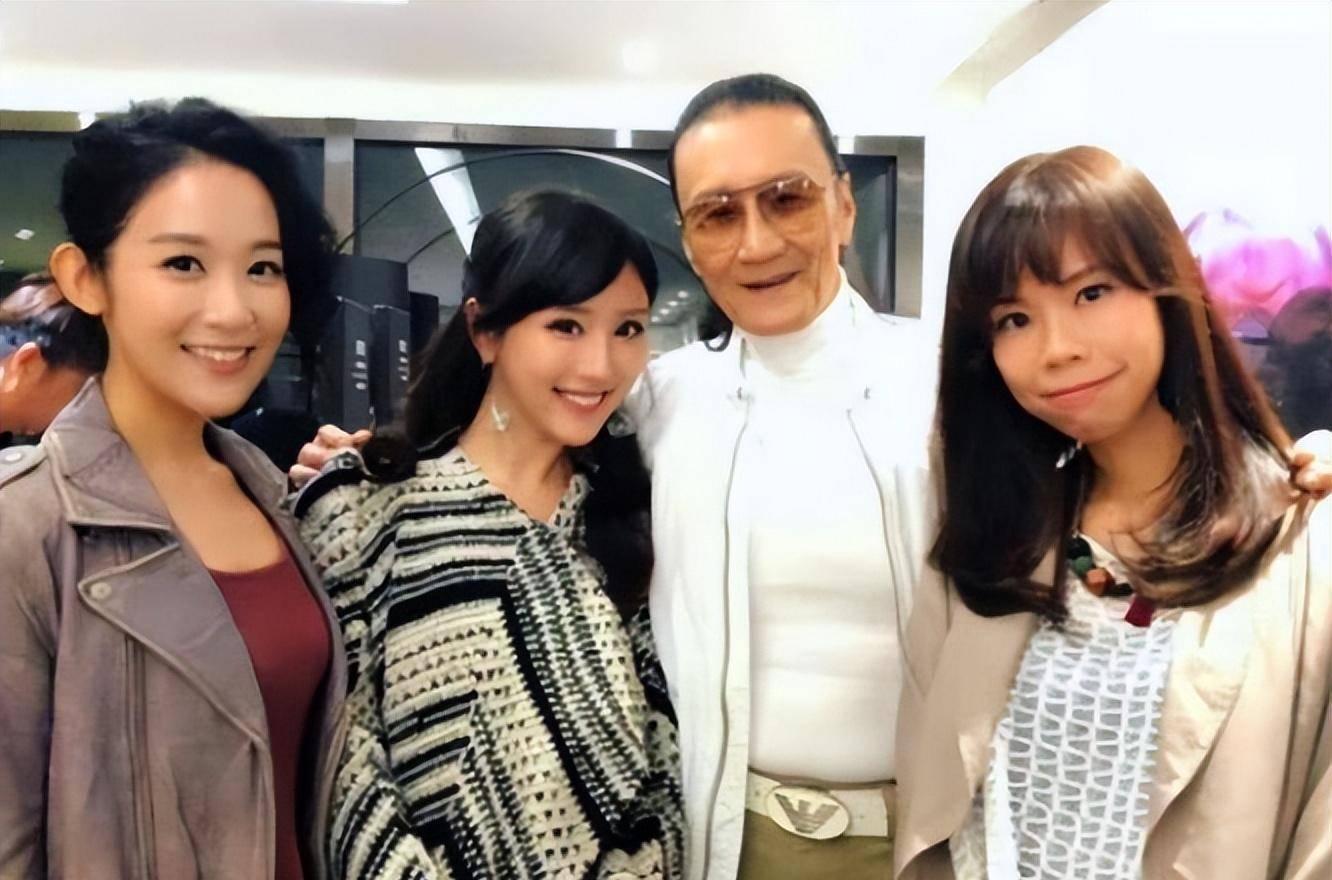 谢贤前任coco:恋爱12年无疾而终,分手超5年,二人处境天差地别_嘉玲