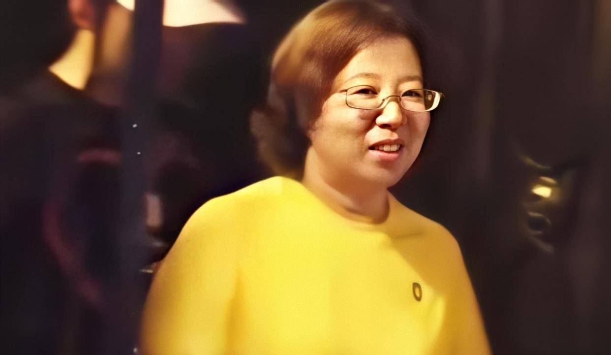 郭德纲与王玥波分手后,数次结成搭档,遇到于谦结成最佳搭档!