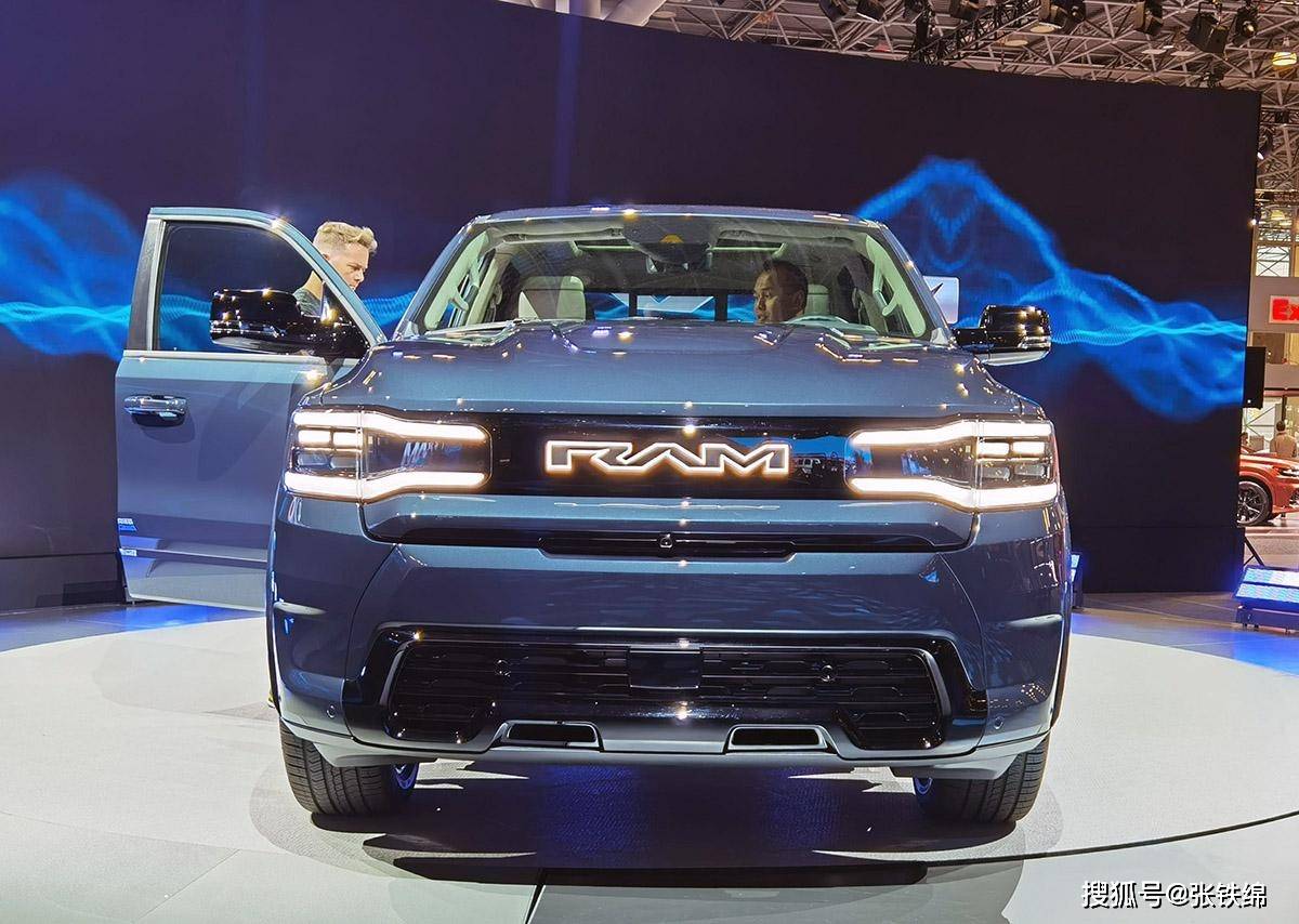 全尺寸皮卡进入电动时代：道奇RAM 1500 REV实车亮相，续航805公里_搜狐汽车_搜狐网