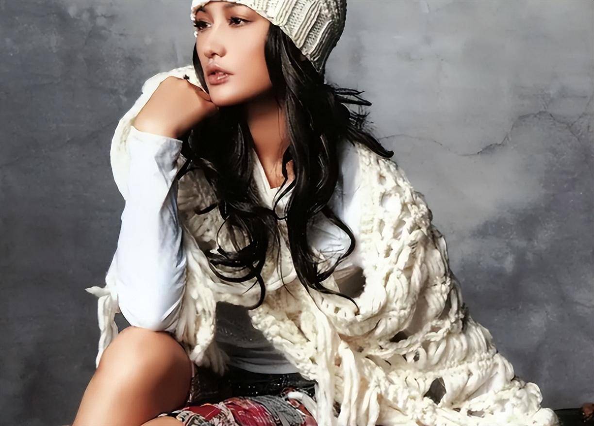 瞿颖:多年前只是王祖贤身边的群演,如今已是当红明星_策划_表演_人们