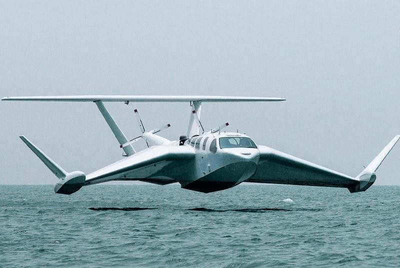 这也让地效应飞行器有了地效翼船的别名.不过,普通的