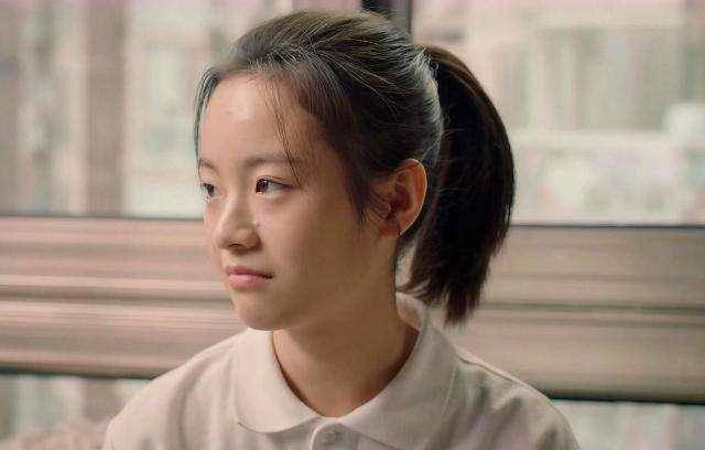 乔英子戏内被逼跳河,戏外却是完全乖乖女,被选中是