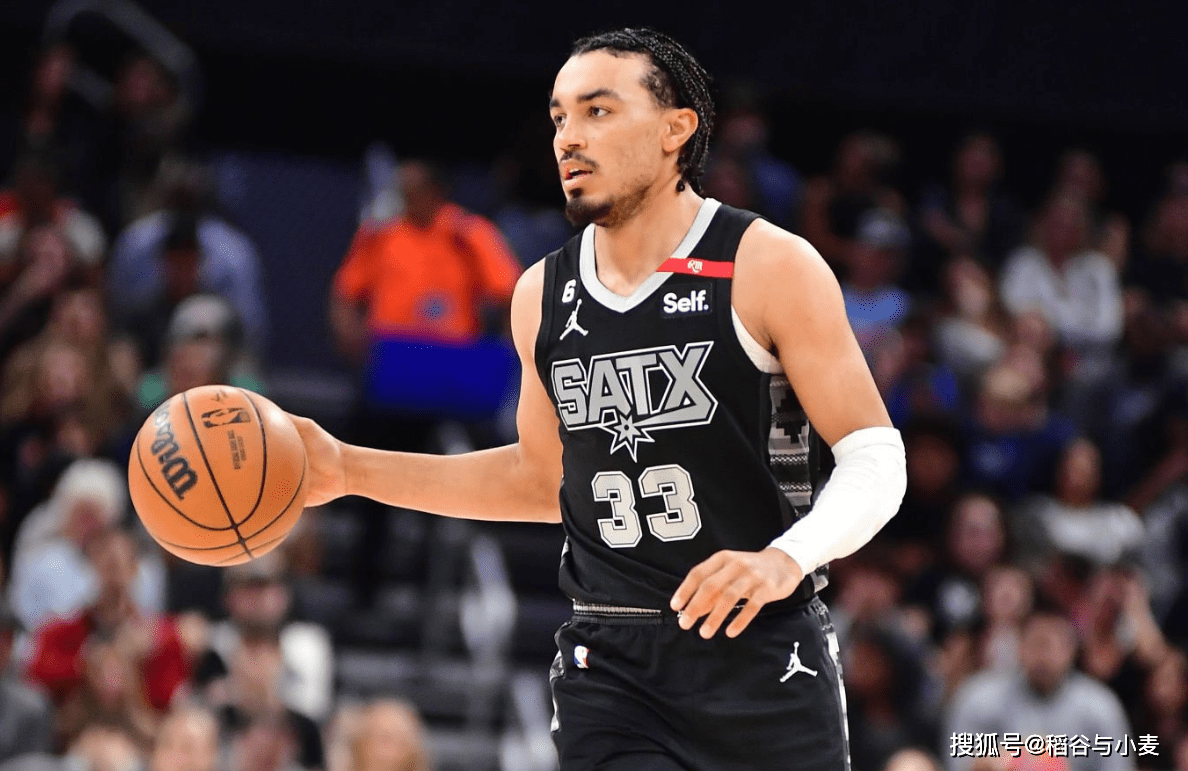 特雷-琼斯被认为在能力上与他的哥哥泰厄斯-琼斯(tyus jones)存在着不