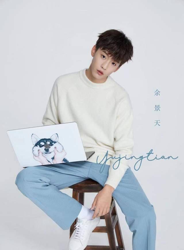 口咬定,"哪有经纪公司取关自家艺人的,说明红熠文化早就放弃余景天了