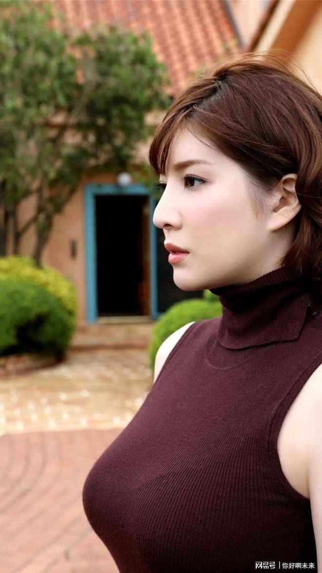 女神巨姐有栖花绯,身材无人能敌_宅男_封神_长相