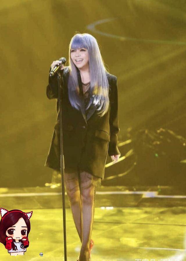 了解张惠妹的人都知道,她的身高只有一百五十八公分,但是体重已经有两