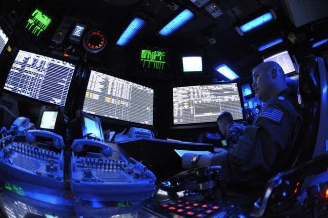 解放军攻击舰巧用交互技术,解决甲板调度大难题_信息_航母_效率