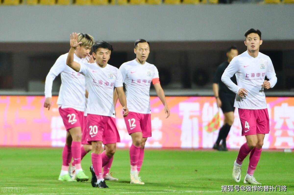 在对阵南京城市的比赛中,打进逆转进球的吴曦就是上海申花阵容中最具