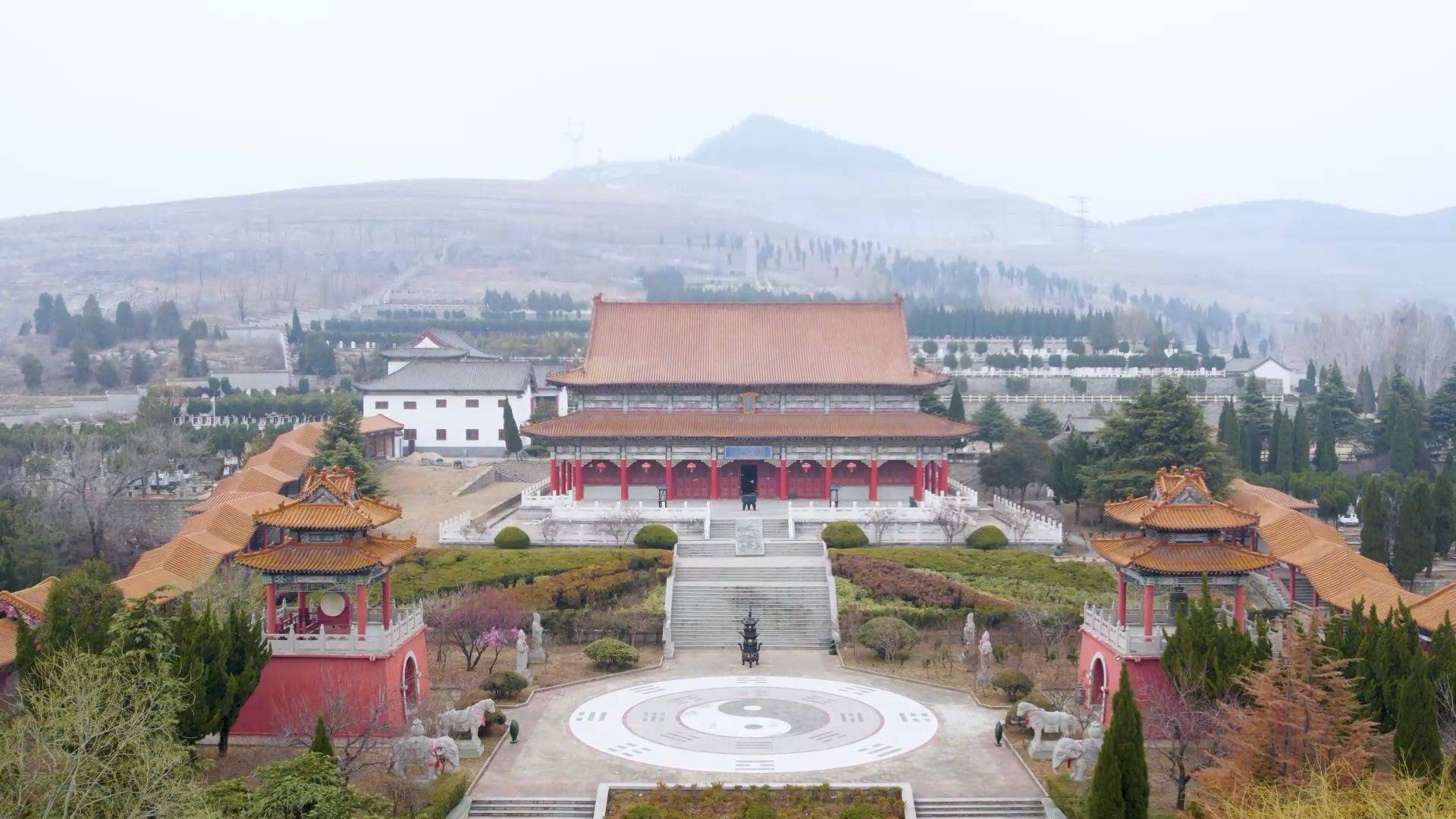 山东直通车发布山东电视台播出——枣庄卓山景观陵园有限公司_服务