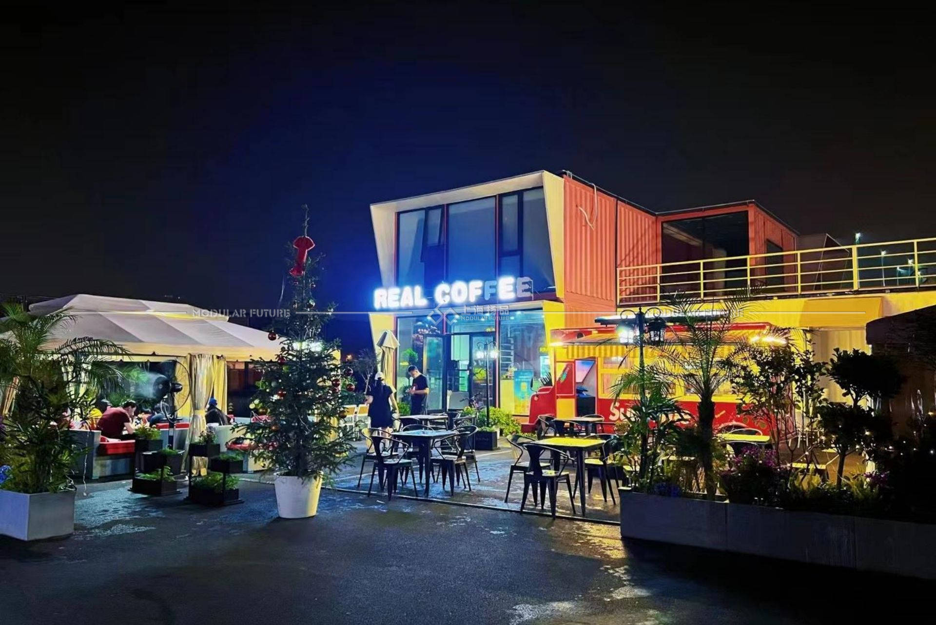 租用空地搭建俱乐部——就要用高性价比的集装箱俱乐部_进行_行业