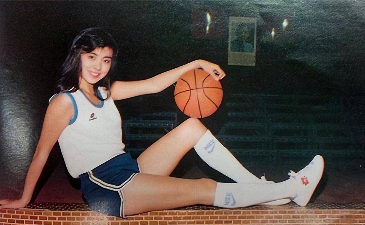 王晶:王祖贤的腿其实很丑,没有线条,近了拍不出来_女神_邱淑贞_香港