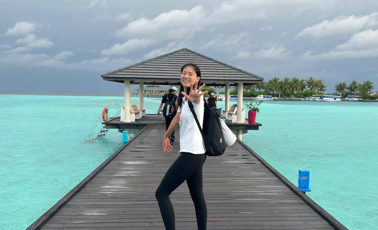 34岁中国女排名将复出后再夺冠,与颜妮是队友,与朱婷,丁霞齐名_薛晨