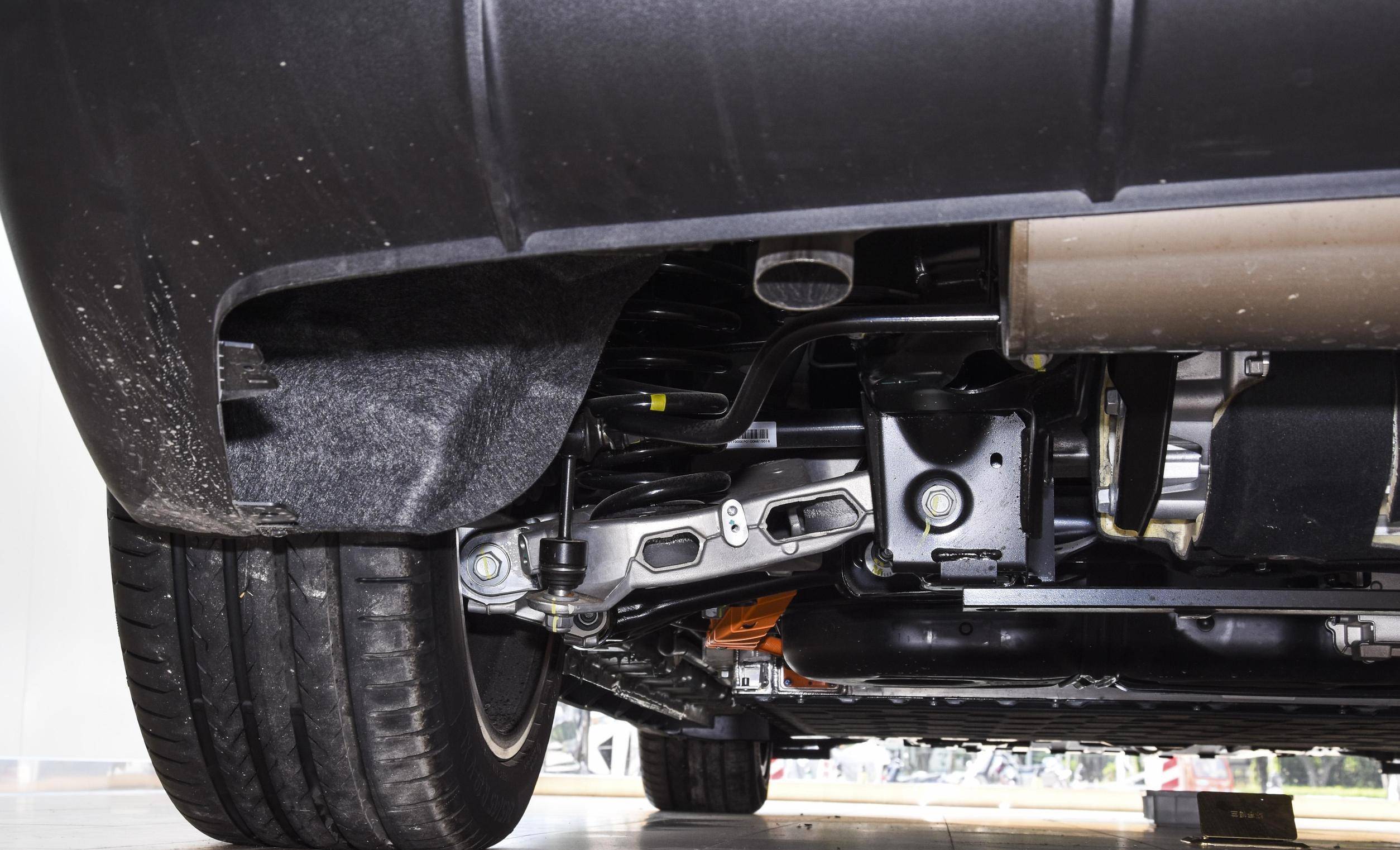 热门新能源车横评,深蓝sl03和秦plus dm-i你会选谁?_搜狐汽车_搜狐网