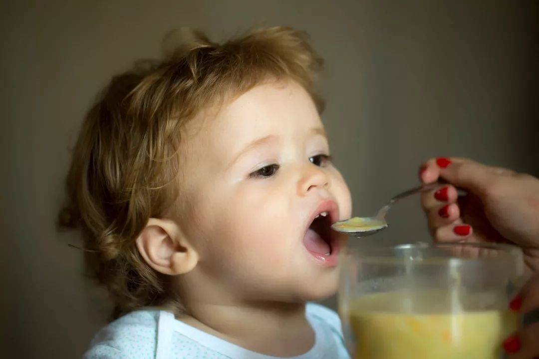 小儿咳嗽需要忌口吗 有哪些食物适合孩子？