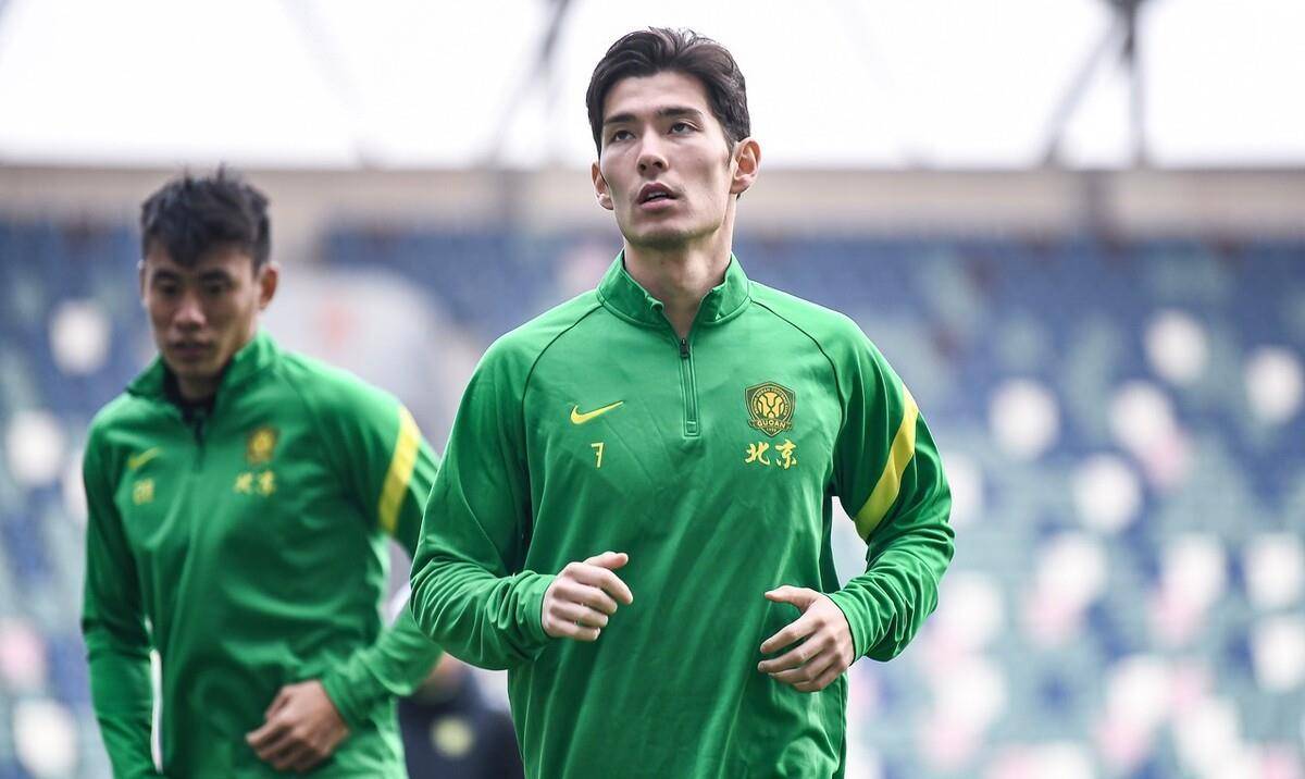 98体育阿拉伯俱乐部总决赛：利雅得胜利将对阵希拉尔今日23:00 两只球队将进行一场总决赛，希拉尔是一个强大的对手，C罗是否能带领利... |  TikTok, image size:1200x716