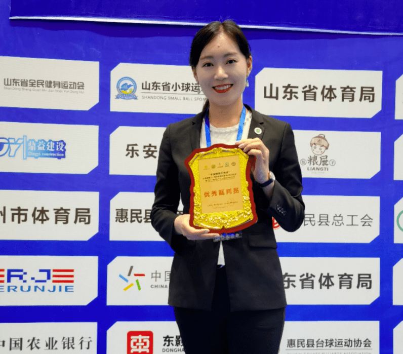 14-16从左至右分别为段心如,韩飞雪,张学鑫17-18从左至右依次为谭皓