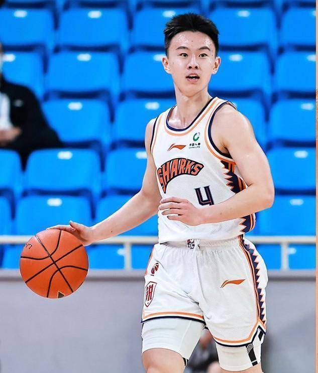 李春江的培养策略:程望樊将成为下一个徐杰_球员_比赛_身高