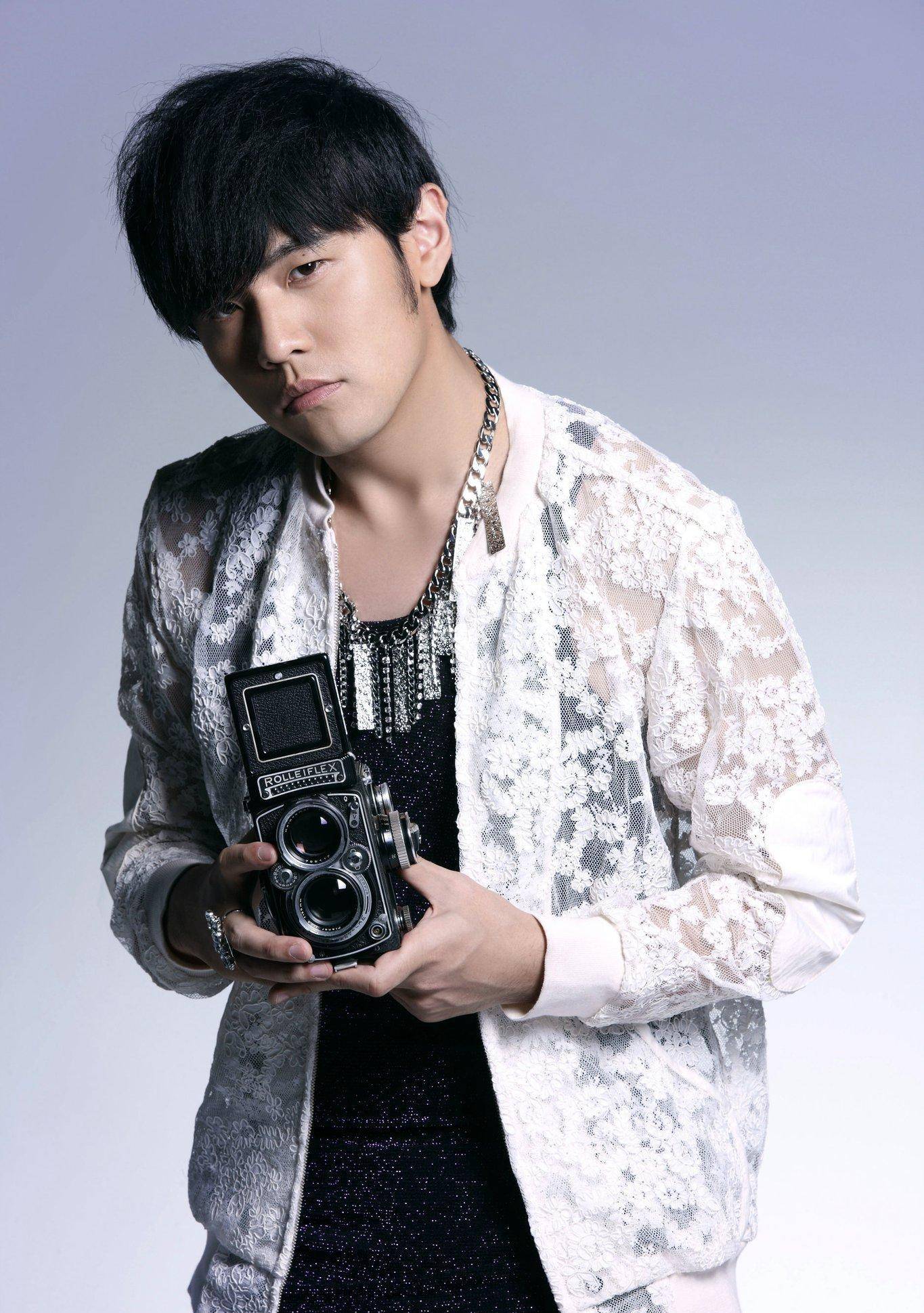 从默默无闻的小透明,到火遍亚洲的天王,周杰伦经历过多少恶意!