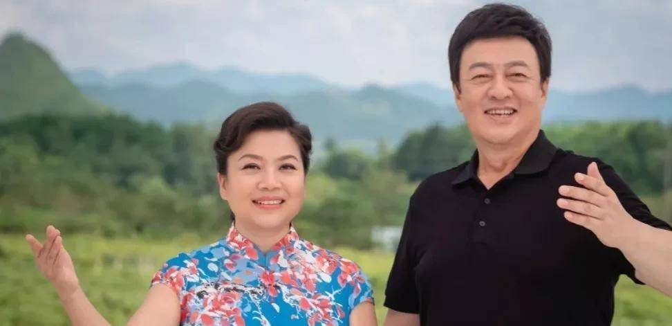 歌唱家张也:虽没结婚,但不代表没伴侣,女人一生不该只有婚姻_金铁霖