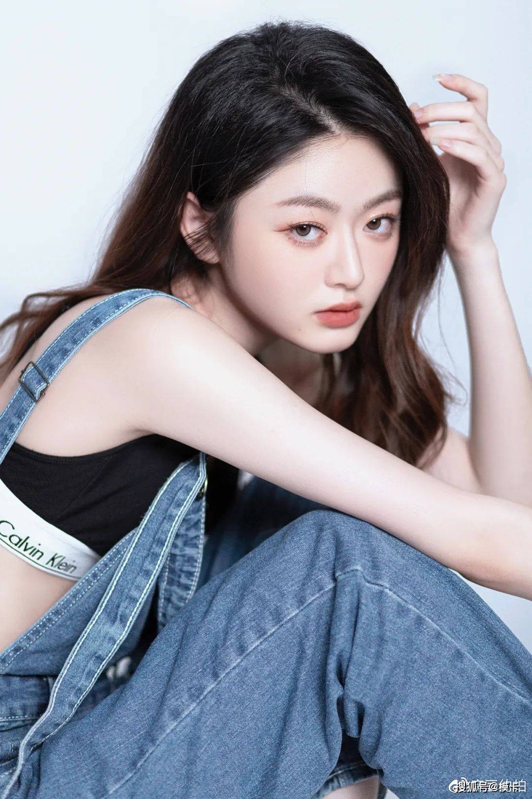 emma:21岁,身高173cm,上海模特,风格多变,可塑性强_嘉宾_什么_通告