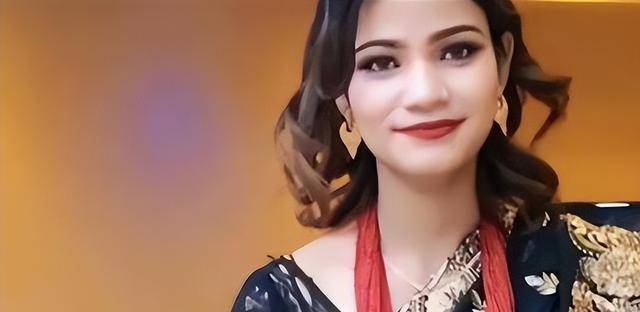 尼泊尔美女,为爱嫁到中国江西,结婚为何花18万卢比买黄金?