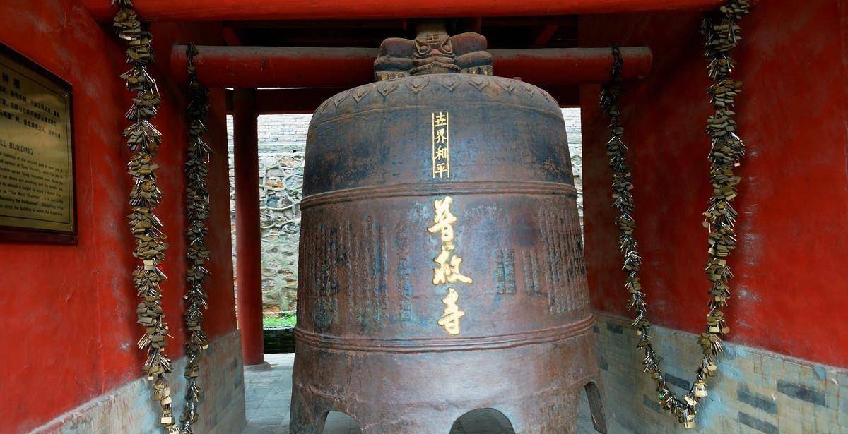 山西這座寺廟,因《西廂記》而聞名,高塔蟾聲跟北京