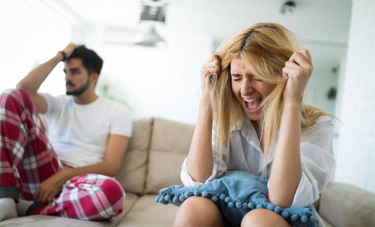 婚姻中,女人越爱做这4件事,越容易不忠_男子_男人_时候