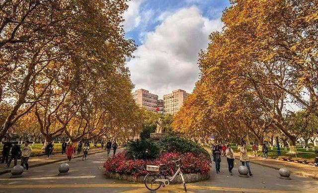 想上清華大學得考多少分_考清華大學分數夠了就可以上嗎_清華大學多少分可以考上