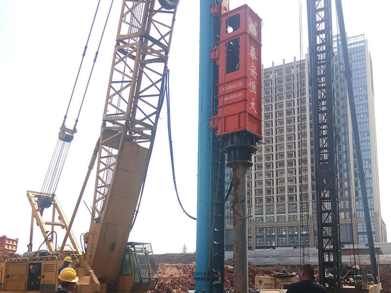 液压打桩锤应用范围_冲击_锤芯_控制室