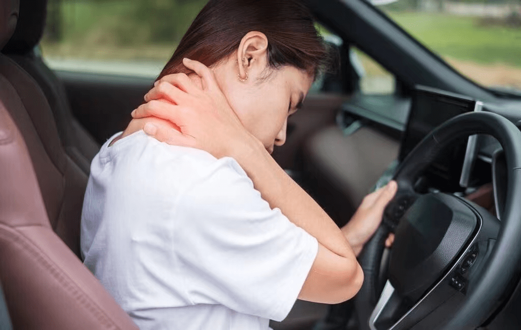 白天上班,晚上带娃,肩颈疼得睡不好!好在有黑科技祛痛_孩子_老公_按摩