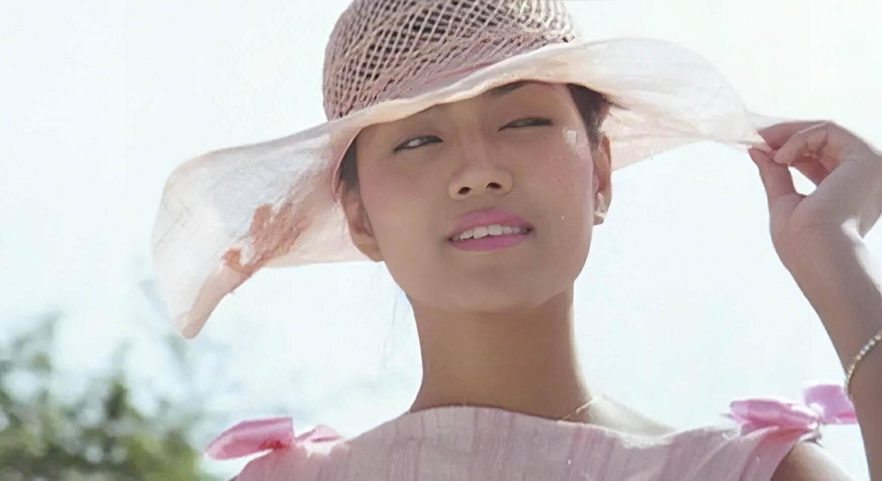 香港知名女星看破红尘出家多年,罕见现身显沧桑,网友表示不敢认