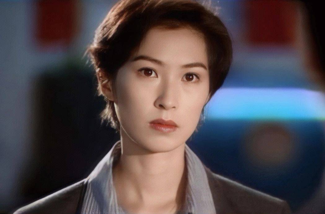 刘青云3获金像奖影帝,妻子曾是港姐冠军,因先天病选择"丁克"_郭蔼明