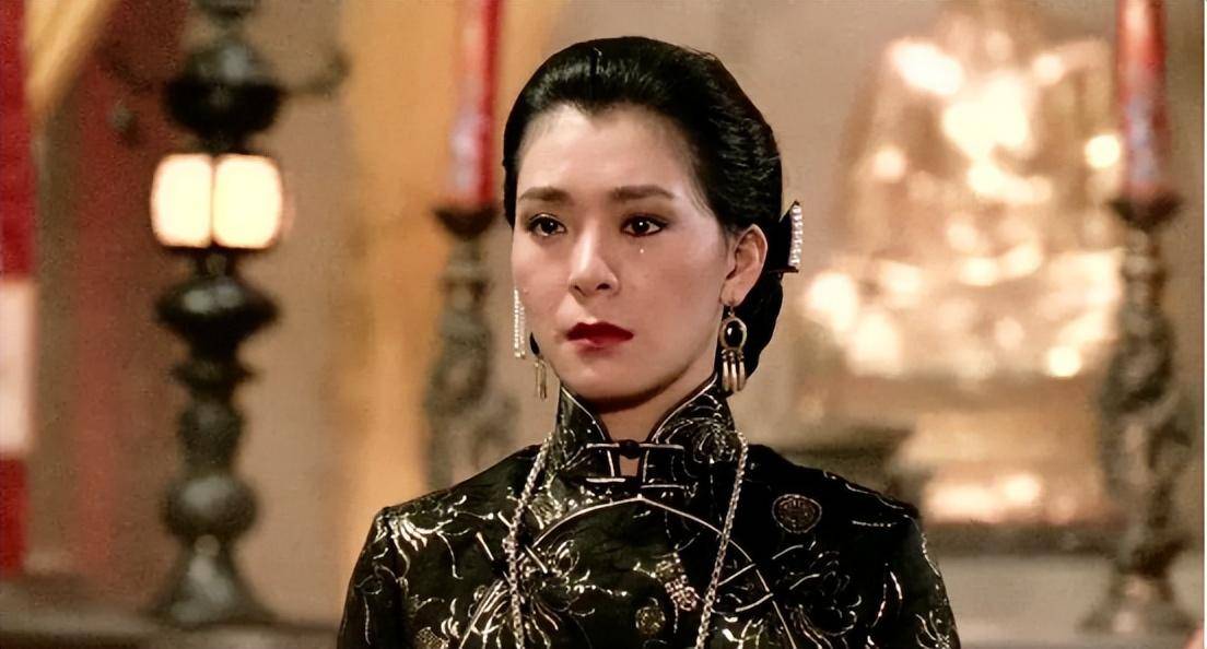 不得不提的是,张爱玲的中篇小说《怨女》.