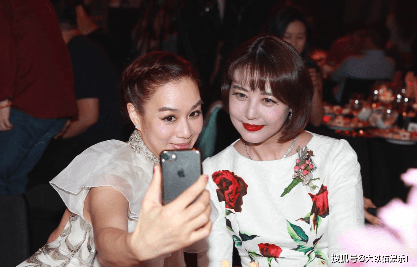 周海媚龅牙又胯宽算不算大美人?