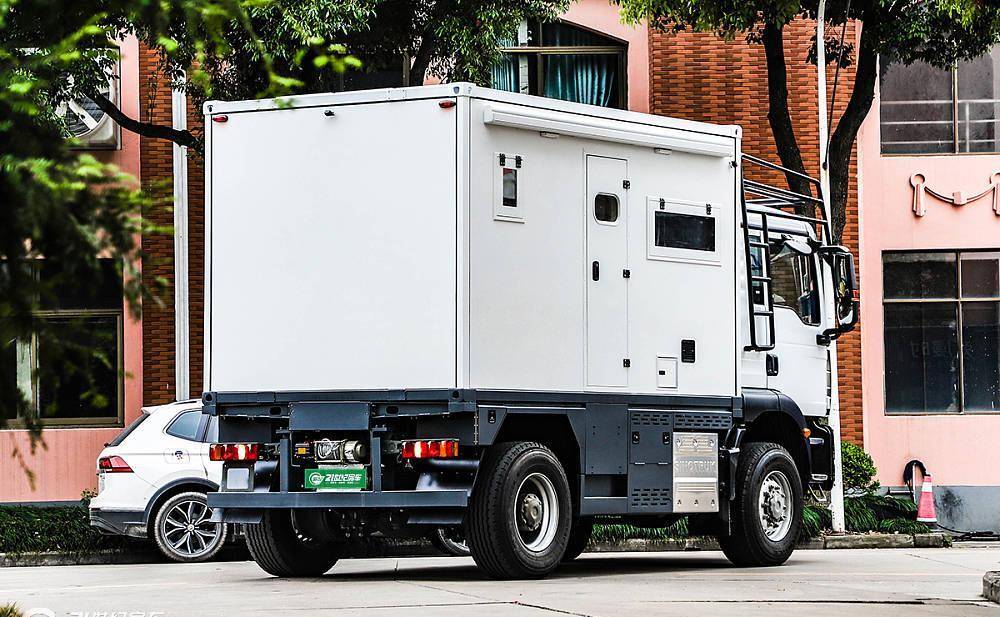 实拍艾尔森国产曼卡房车_搜狐汽车_搜狐网