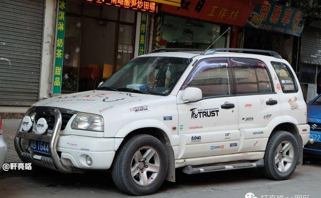 短,罕见且有趣 丨 跨千禧年产物,铃木维他奶二代3门版_代型_vitara_三