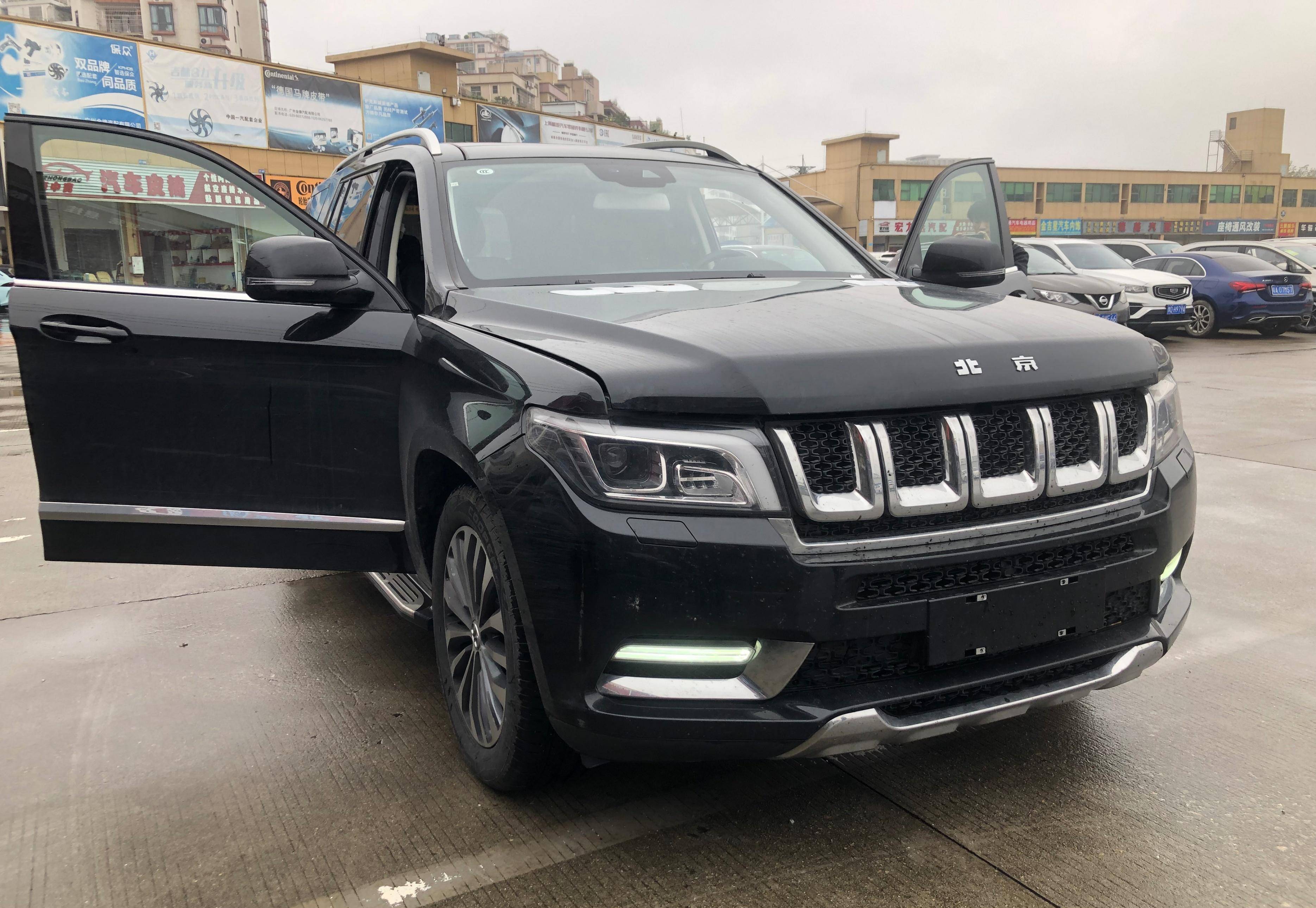 北汽北京bj90升级成奔驰gls中控屏幕,鼠标,哈曼卡顿和座椅通风_搜狐