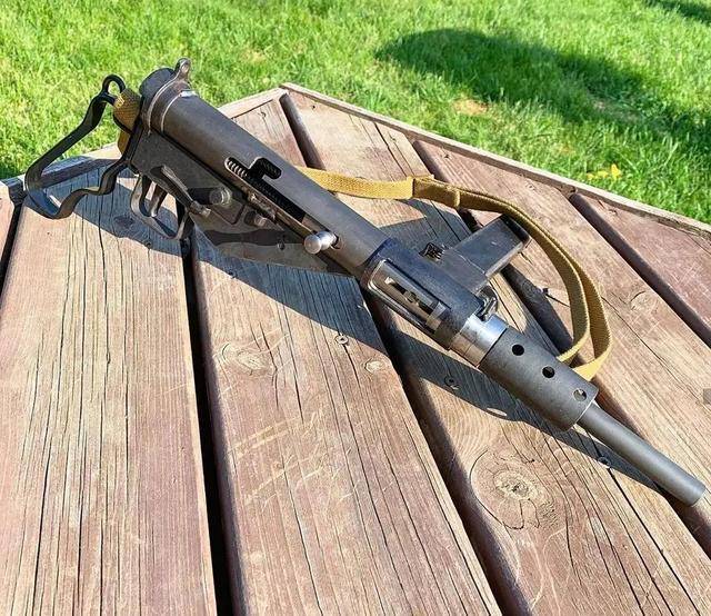 影视剧里的常客 司登式冲锋枪 简介_年代_消音_型号