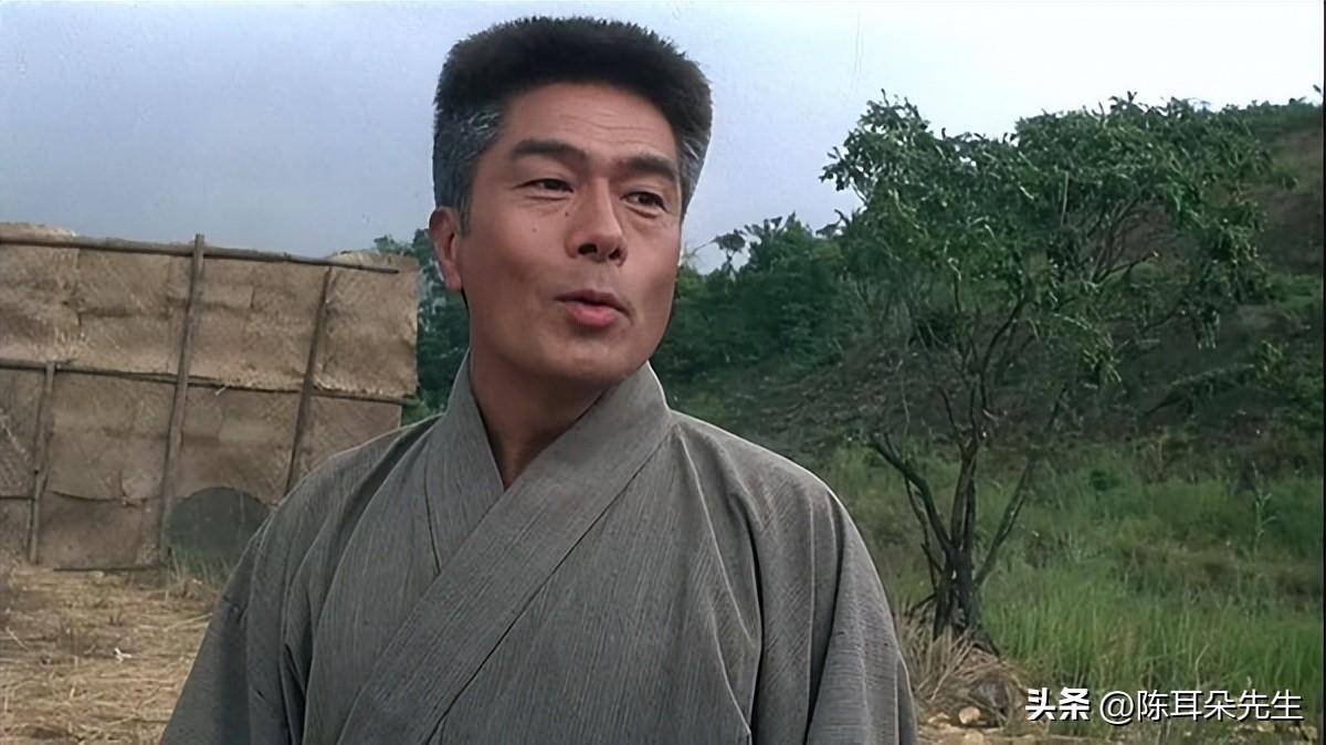 仓田保昭作为武馆的总教头,平时会在武馆教一些徒弟空手道,仓田保昭的