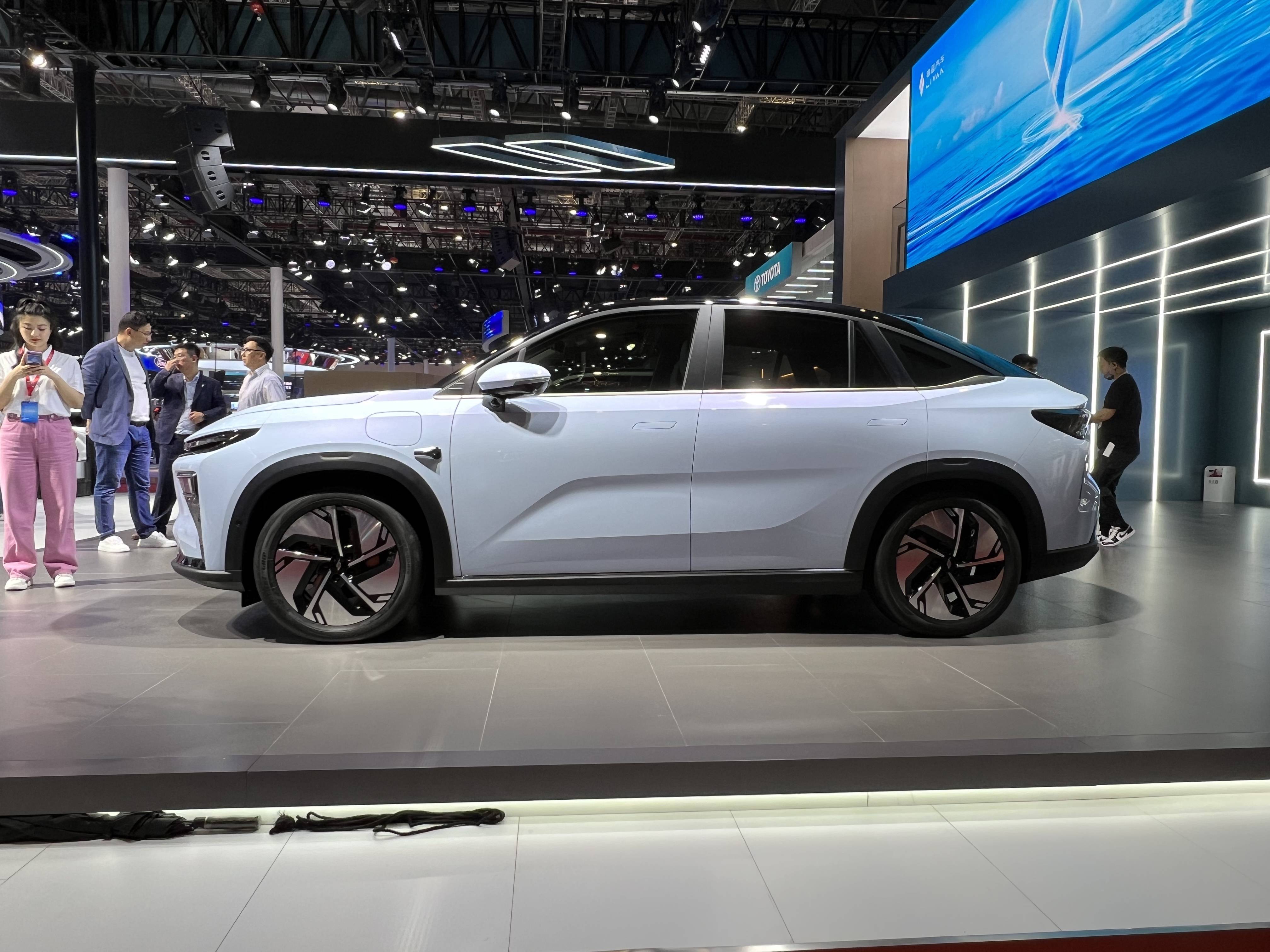 上海车展|吉利睿蓝7首发亮相,0-50km/h加速2.8秒