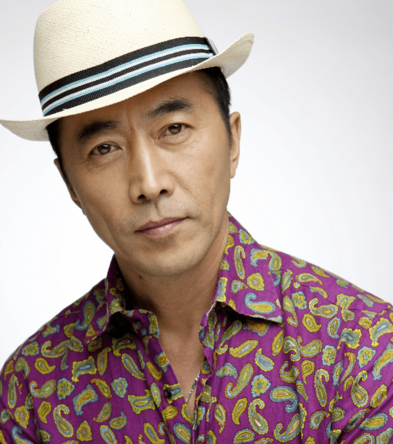 演员郑晓宁:与林海海离婚后,49岁再婚娶小娇妻,50岁当爸不敢老_干妈