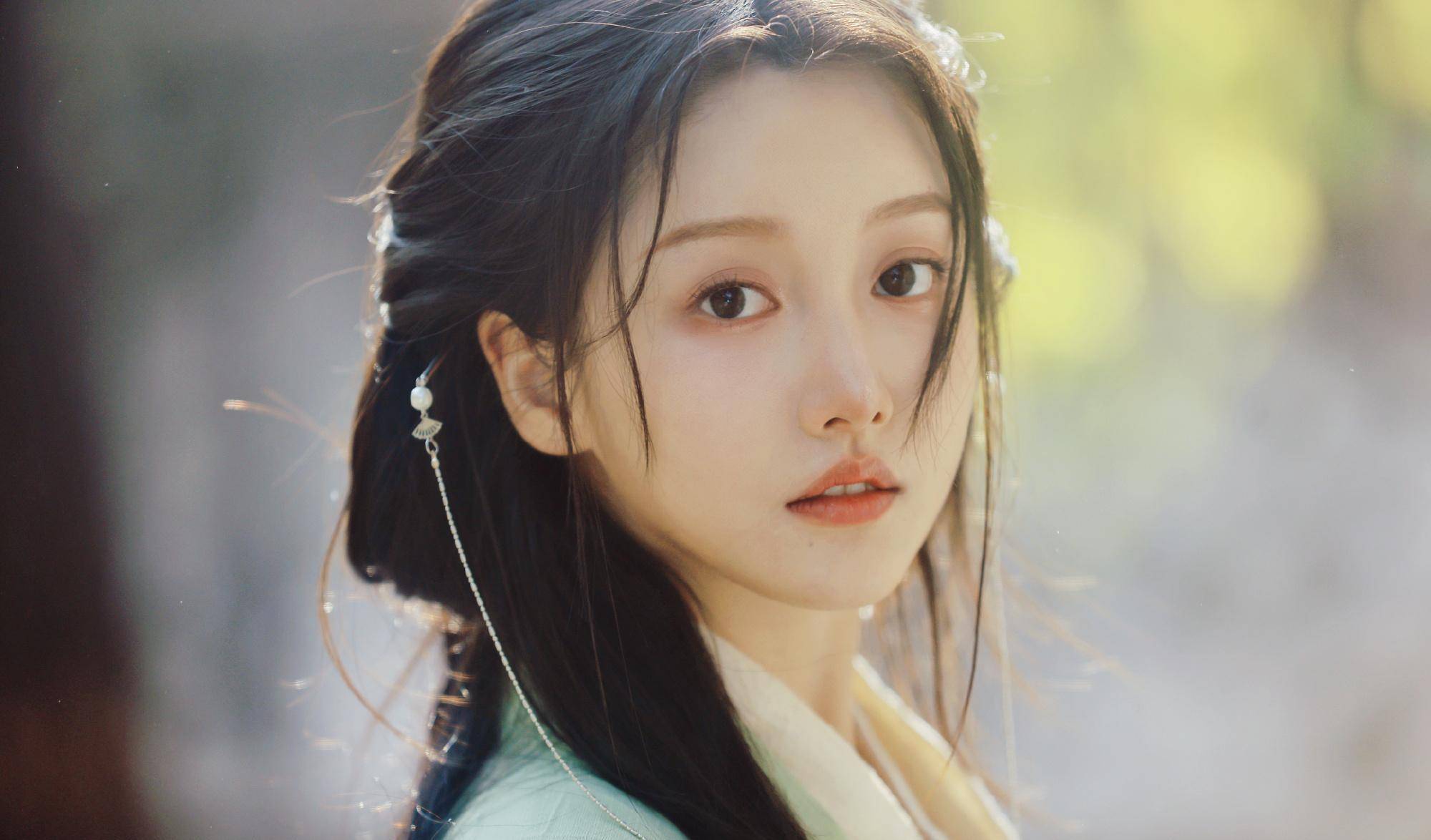 曹佑宁余玥《为你逆光而来》搜狐视频开播不知后续服化道如何?