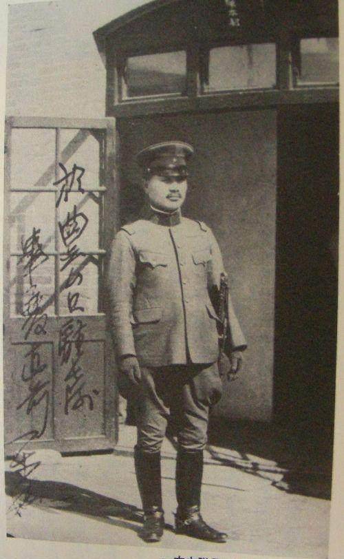 此人为侵华元凶,是他打响了全面侵华第一枪,不死必是绞刑_一木清直