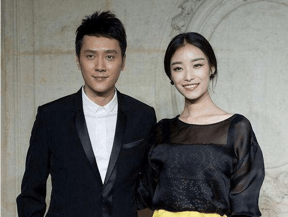 据了解冯绍峰已经开启了相亲模式,和各种名媛约会.